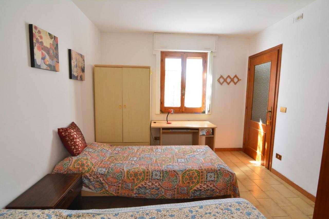 Casa Vacanze I Girasoli Iglesias Exterior photo
